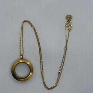 Origami Owl Gold Tone Living Locket & 18” Chain Necklace